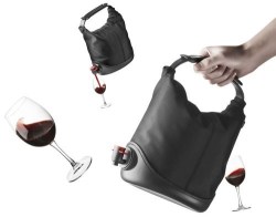 ratsintheroom:  lol-coaster:  New Post has been published on LOLCOASTER.ORG  I need this so I can tote the bag around my arm like fuck how fucking smart why didnt I EVER think of this space bag adventures would be so much cooler.