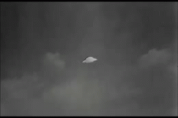infinitefracture:  Another repost in memory of Ray Harryhausen Earth Vs the Flying