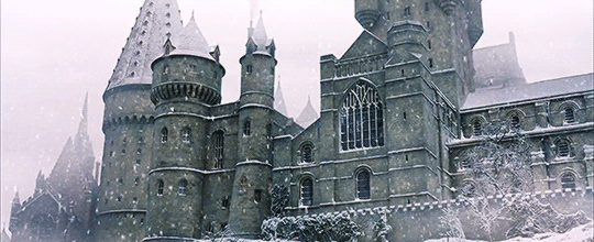 hogwartsonline:  Christmas at Hogwarts(prize for @sixofdemigods​)