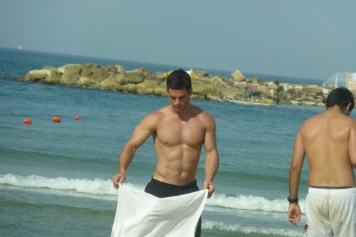 moteq1:  Hot Heeb of the Day Hilton Beach, Tel Aviv. 
