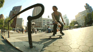 gadzovmesce:Alex Olson - front lip