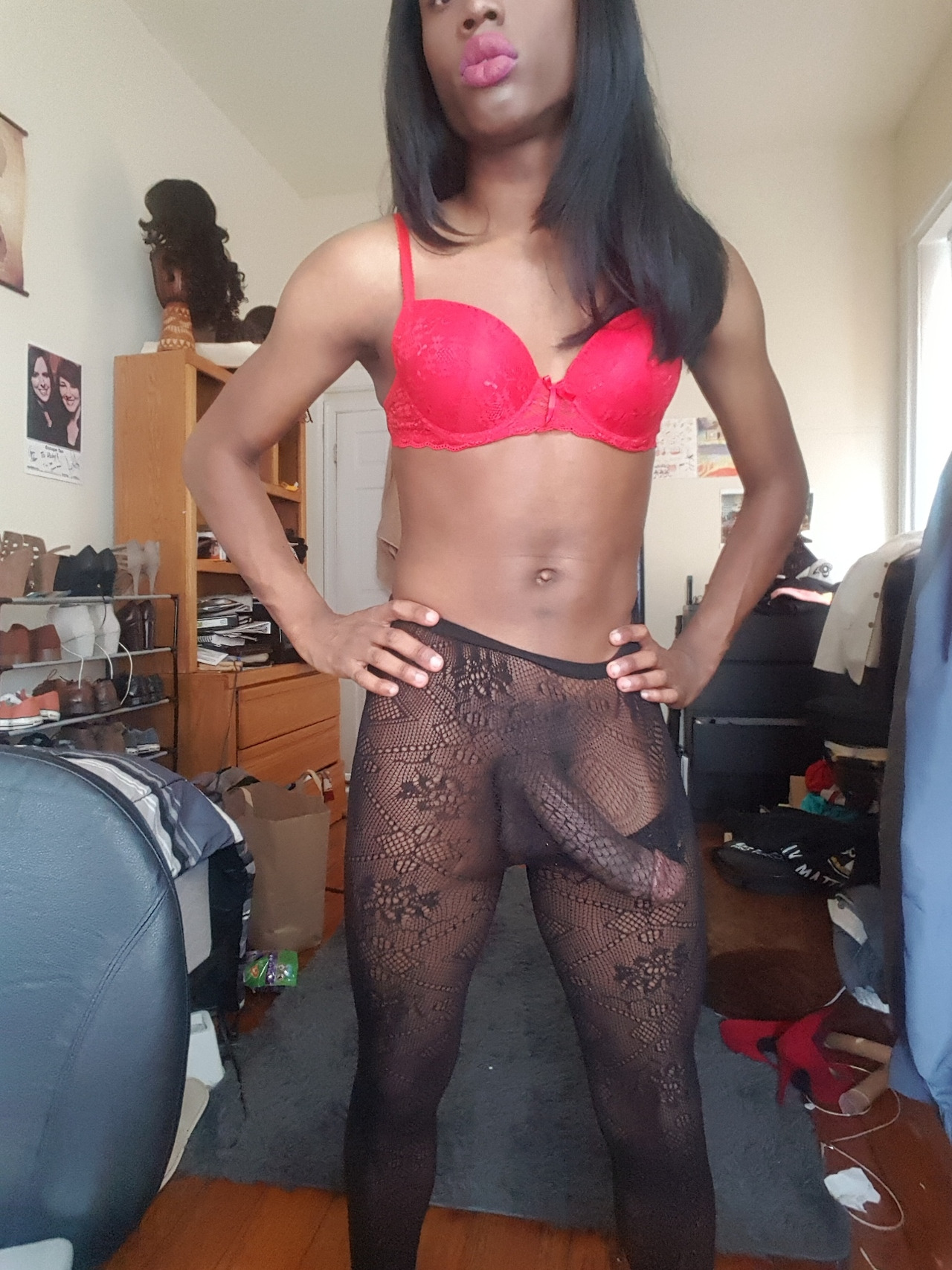 TSheTummyStixs