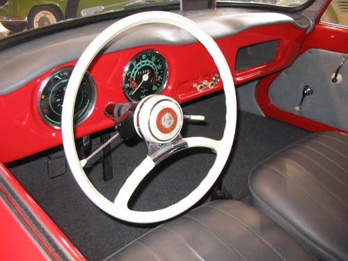 carudamon119:  榛の字(しんのじ)(○|●)‏@ShimbaHome一見ポルシェさんの車に見えますこちらの車実はこちら何とアメリカで製作された車の様でして59年式のWeidner