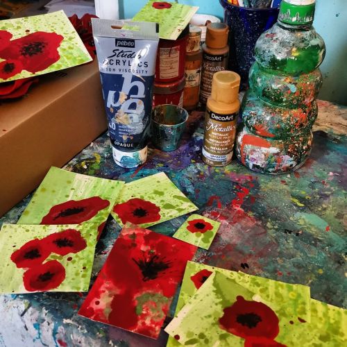 <p>Busy Sunday afternoon. ❤️<br/>
Poppy artwork greeting cards are full steam ahead!</p>

<p>Each one is hand painted and then hand crafted into a unique card.</p>

<p>These are always popular and make suck a lovely gift set with my brooches, flowers and magnets. </p>

<p>Looking forward to showing them all off at @independentartistgroup<br/>
Art Fair on November 13th November in Chippenham.<br/>
.<br/>
.<br/>
.<br/>
.<br/>
.<br/>
.<br/>
❤️❤️❤️❤️❤️❤️❤️</p>

<p>#artbysandi #sandisayer #contemporaryartist<br/>
#modernartist #modernart #spiritualart #spiritualartist #loveandgratitude #appreciation #wiltshireartist #contemporarybritishartist #texturedart  #abstractart #abstractpainting #inspiredbyflowers #inspiredbynature  #modernart #bethechange #lightworker #poppycards<br/>
#poppies #abstractflowers #handcrafted #cardmakersofinstagram #studiophoto #behindthescenes #artistatwork #pebeo #decoartpaints  (at Calne)<br/>
<a href="https://www.instagram.com/p/CVIeo--oeSj/?utm_medium=tumblr">https://www.instagram.com/p/CVIeo–oeSj/?utm_medium=tumblr</a></p>