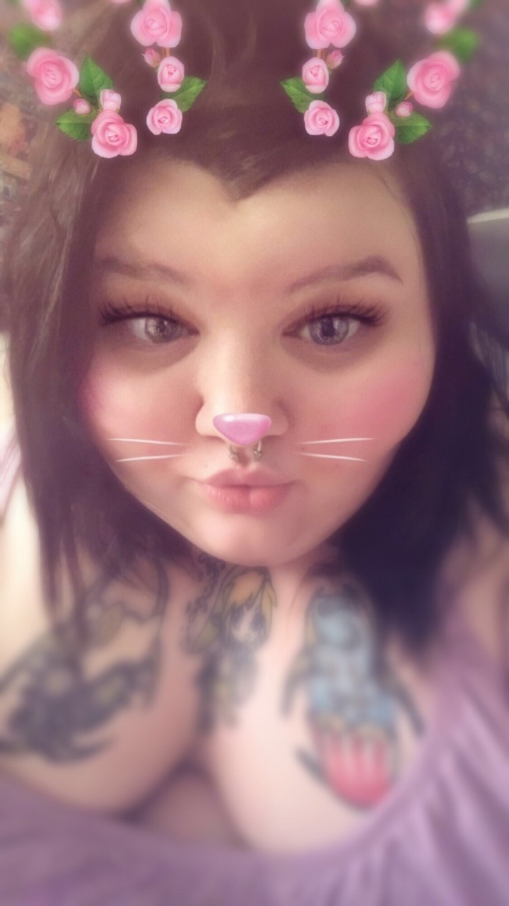 fatbella:(Me)The Belly Princess ✨✨✨ ove your sexy plump body