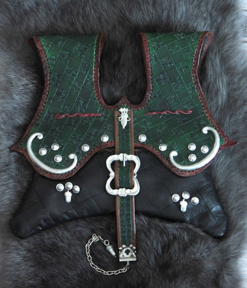 I made a pouch! This has been a part of my “one item a week” endeavour leading up t