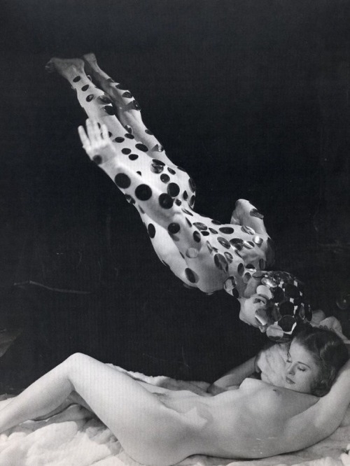 artaslanguage:Danae and the Shower of Gold [1936]////George Platt L Y N E S