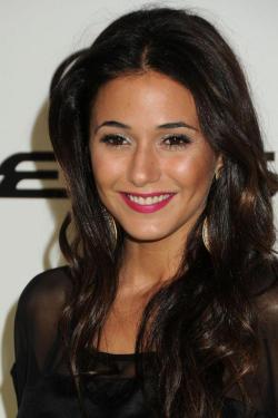 sexyandfamous:Emmanuelle Chriqui  ❤️❤️❤️❤️❤️👍😍😘