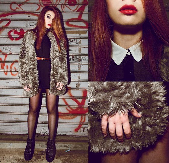 fashion-tights:  ROUGH (by Maria Rondinella)