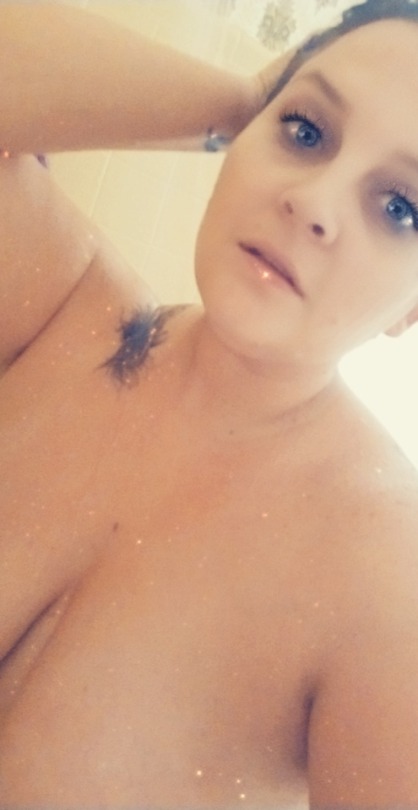 gory-mermaid:  Snapchat fun.  Sheeeeeesh adult photos