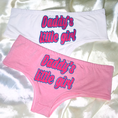 apolausticpursuit:  queen–nymphetamine:  nymphetfashion:  🎀100% ANGEL / Daddy’s little Girl / OFF LIMITS🎀 🎀Kiss Me / Eat Me / Good Girl / ‘Good Girl’ Panties (In ‘Yes Daddy’, ‘Bad Witch’, ‘Fancy Bitch’ & ‘Satans Girl’) Use