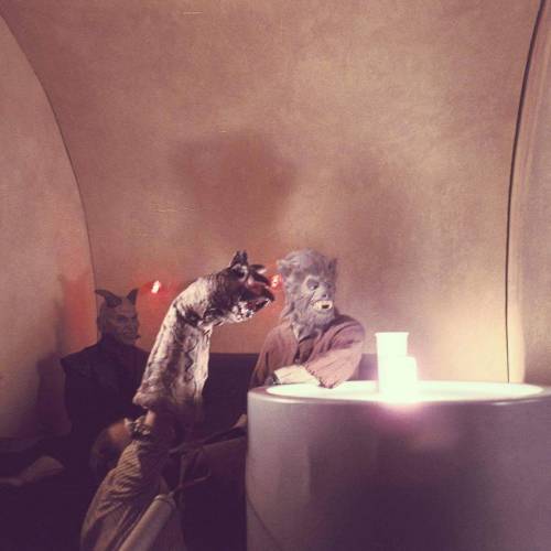 retrostarwarsstrikesback: Various Mos Eisley cantina Bar creatures @retrostarwarsstrikesback