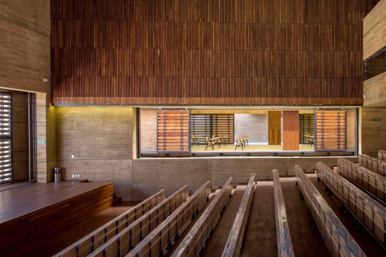 finn-wilkie:  Mendaro Arquitectos, Historical Archive Building, Oaxaca, 2016 www.mendarocorsini.es/