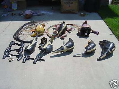 disney-universes:  The horrifying decayed remains of the Figment puppets used in the finale films of the original Journey into Imagination attraction, which were auctioned off on eBay back in 2008.
