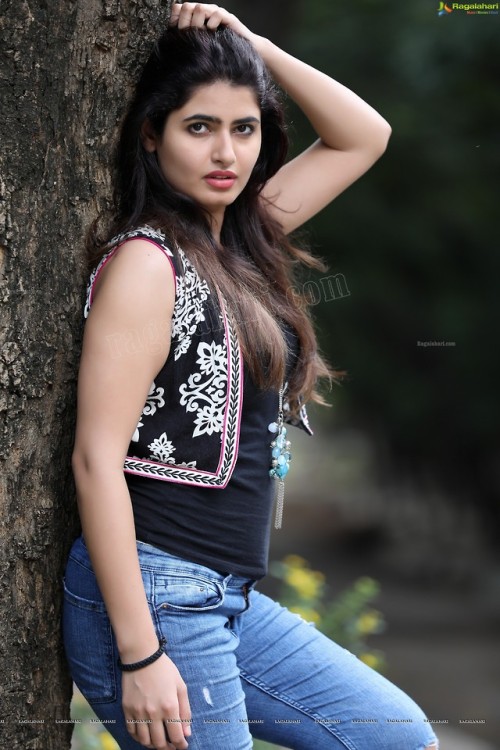 Beautiful and Gorgeous  Ashima Narwal Slaying in Black Tee and Tight Denim #1123#54007 Followers&hel