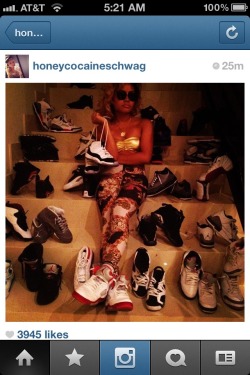 luftin-uran-style-taste:  S/O to my girl Honey Cocaine for this one showing off her J’S