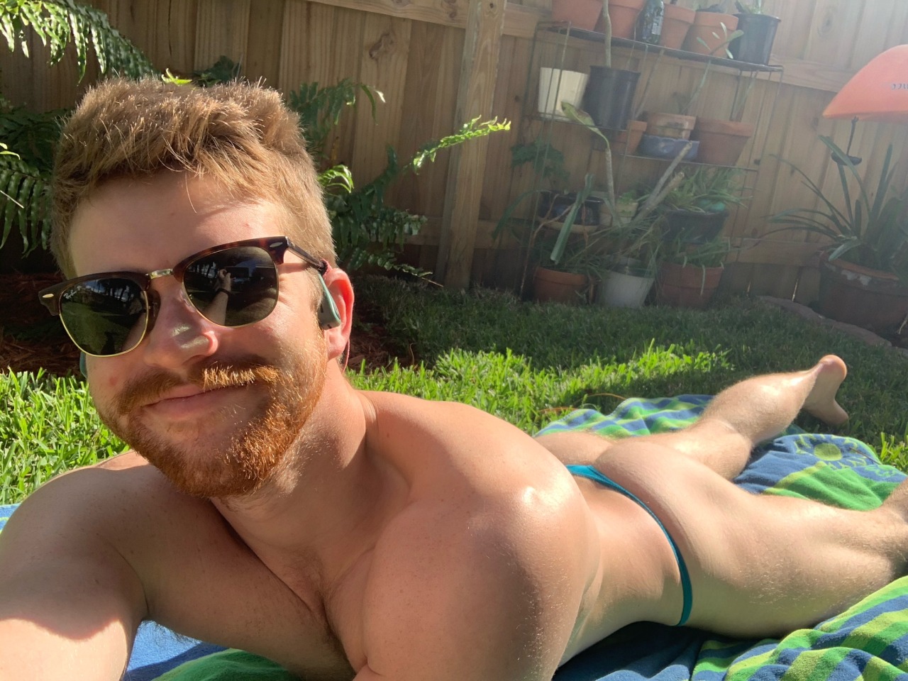 welcome-to-locas:bring back summer  so I can do this again