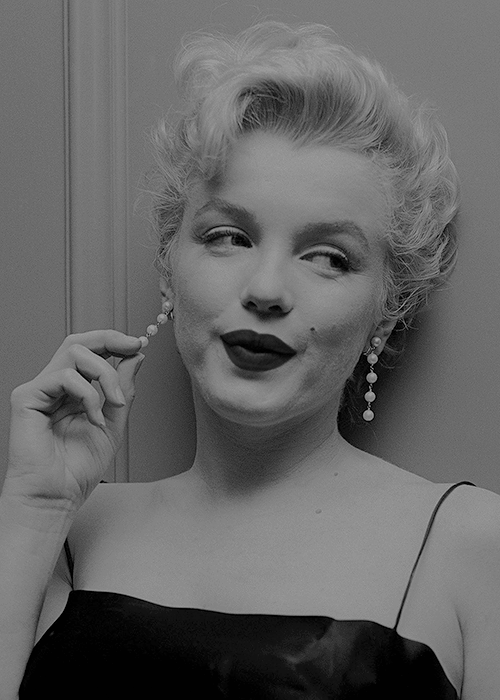 XXX normajeaned:Marilyn Monroe, 1956. photo