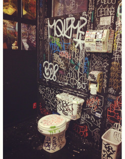 wet&ndash;kitty:  obefgraff:  obefgraff:  ArtPrimoSF :)  Well… This post got a lot of notes, lol cool  duuuuuuuuuude