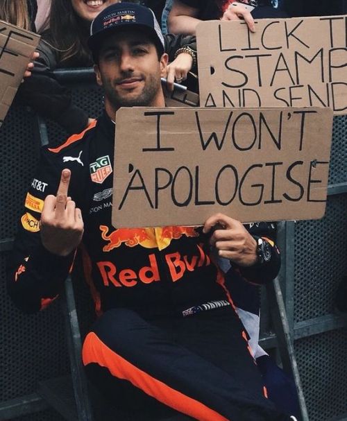 Secret Admin | Daniel Ricciardo Social Media Au