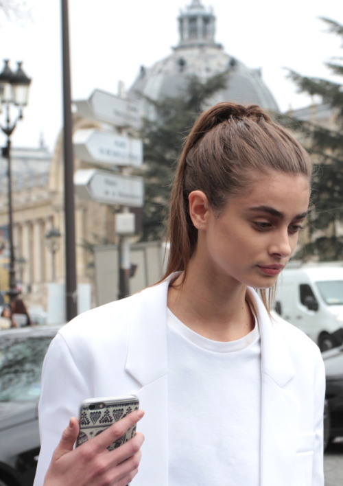 runwayandbeauty: Taylor Marie Hill outside Chanel Fall 2015-16 by Anne-Laure Bovéron.