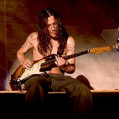 wildpurpleworld:   John Frusciante during ‘Under The Bridge’ live at Slade Castle
