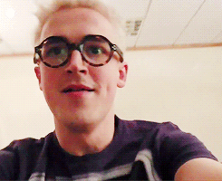 lauuwmcfly:  {Tom is doing Vlogmas} Day 8 ~ McBusted exercises. 