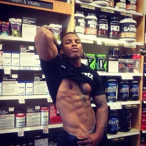talldaddy:  http://www.talldaddy.tumblr.com/archive