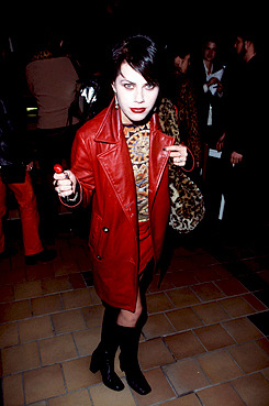 mabellonghetti: Fairuza Balk red carpet looks from 1995 to 1999