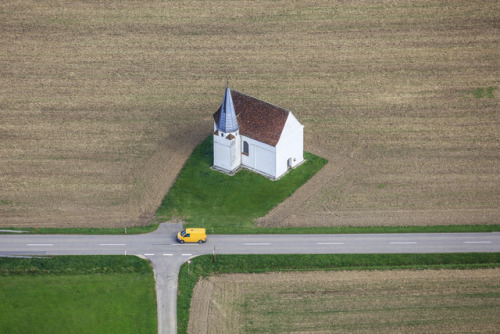 oxidi:  Klaus Leidorf, Yellow Car, 2017
