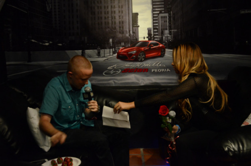 villegas-news:  Pictures of Jasmine’s live interview at 101.5