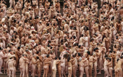 strangelfreak:  spencer tunick