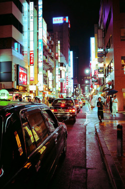 japan-overload:  ~~ by Hara Hara on Flickr.