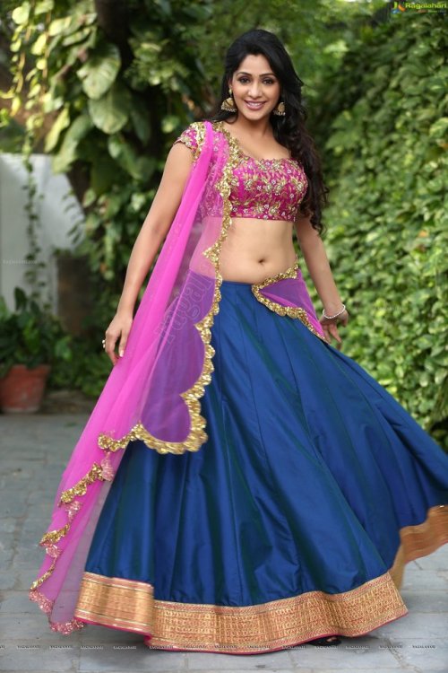 actressworld:  Kesha Khambhati