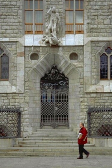 Entrance, Casa de los Botones, Designed by Antoni Gaudi, León, 1998.Most of Gaudi&rsquo;s