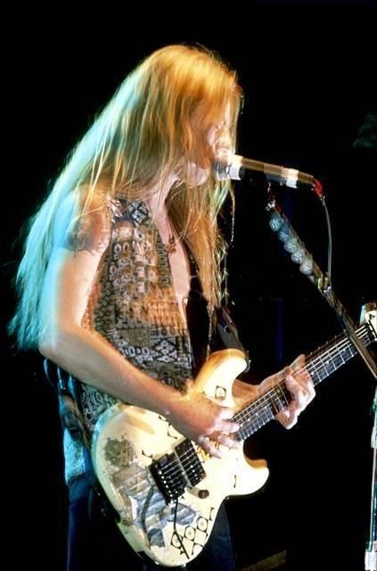 Girls Wanna Have Fun But We Also Want Jerry Cantrell's Hair