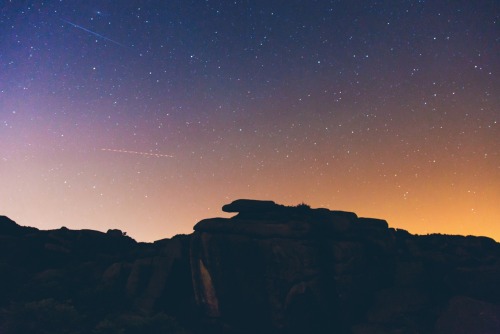 dpcphotography:  Kiss me under the light of a thousand stars…  www.danielcasson.com