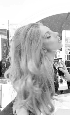 ladygagamonsterblog:  FAME LUNCH ♥