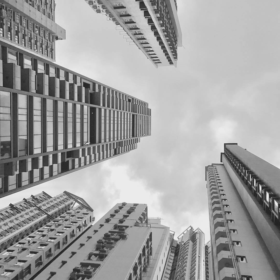 Me, design travel - Hong Kong urban shapes. Walking the streets, looking to the sky. #travel #architecture #cities #design #hongkong #buildings #business #branding #urban #me #designstories #oneofamillion #blackandwhite #brutalism #sky #research...