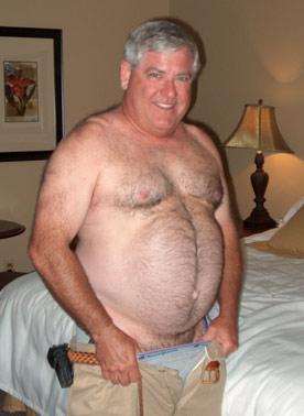hombresmaduros:  Great daddy but i ‘d rather fuck a Silver Daddy