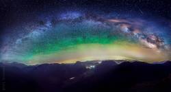 ashen-nymph:  Milky Way over the Rocky Mountains at 11,000 Feet - Imgur 