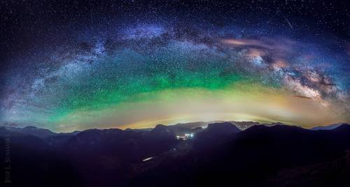 thegreencamel:  unexplained-events:  *Space Intensifies* 1) Thor’s Helmet 2) Milky Way as seen over the Rocky Mountains 3) Andromeda’s actual size if it was brighter 4) Hella clear picture of Mercury 5) Russian Space Station (Mir) back-dropped against