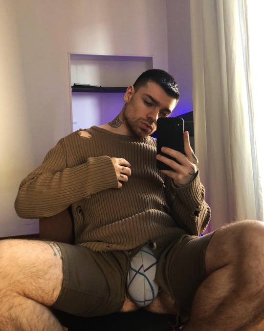 frederickrave:  Instagram: @mrfreddykrave