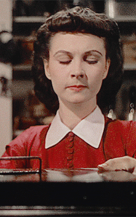 divinevivienleigh:“I’d play Scarlett for humbugs. It’s not the cash, it’s th
