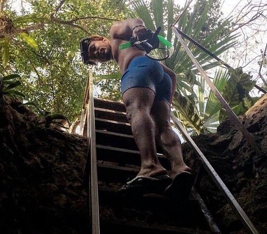 longrubb:  dwaynevideos:  Sheeesh! Romeo has a perfect bubble ass and body 😩🔥🙌🏽🙌🏽