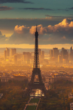 mstrkrftz:  Paris sunset by Coolbiere. A.