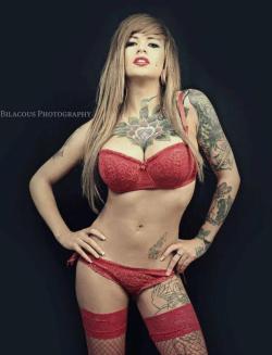 hot4tattoobabes:  hot4tattoobabes
