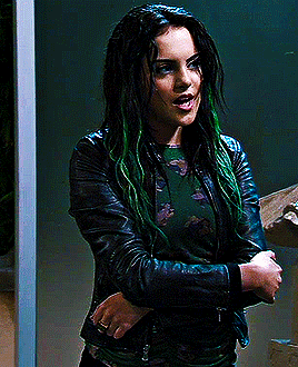 every jade west outfit: 3x06