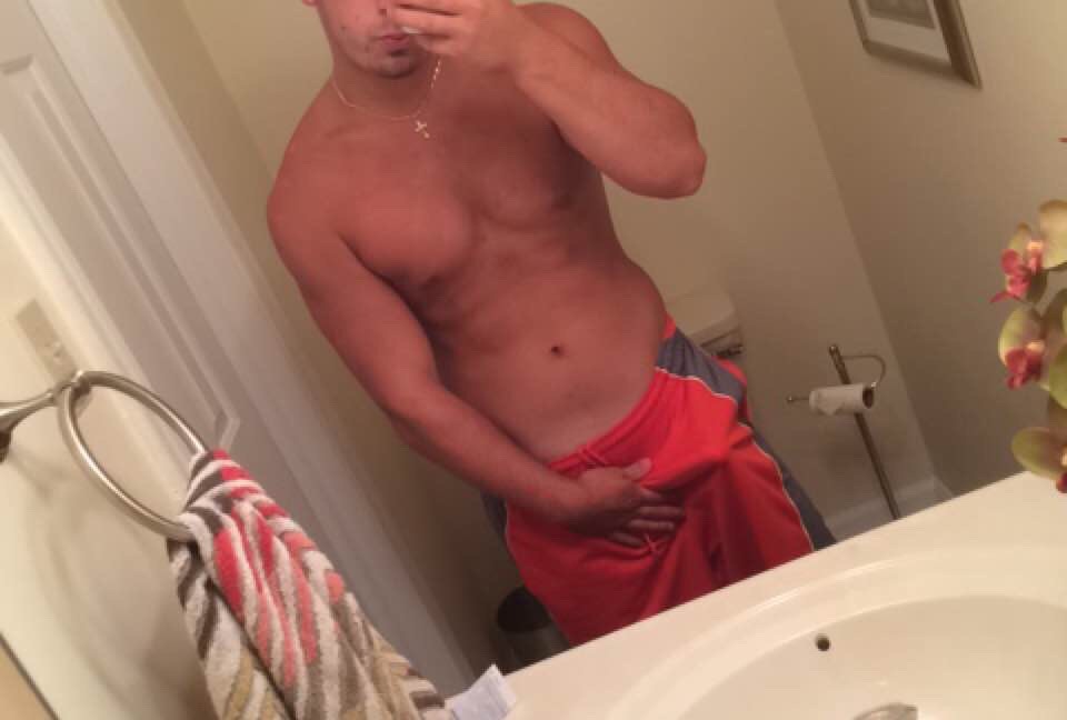guysofsocialmedia:  This is Ryan a very horny and hot guy from Kik. Videos coming