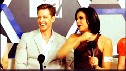 onceuponatime-fairytales:  Once Upon a time cast 